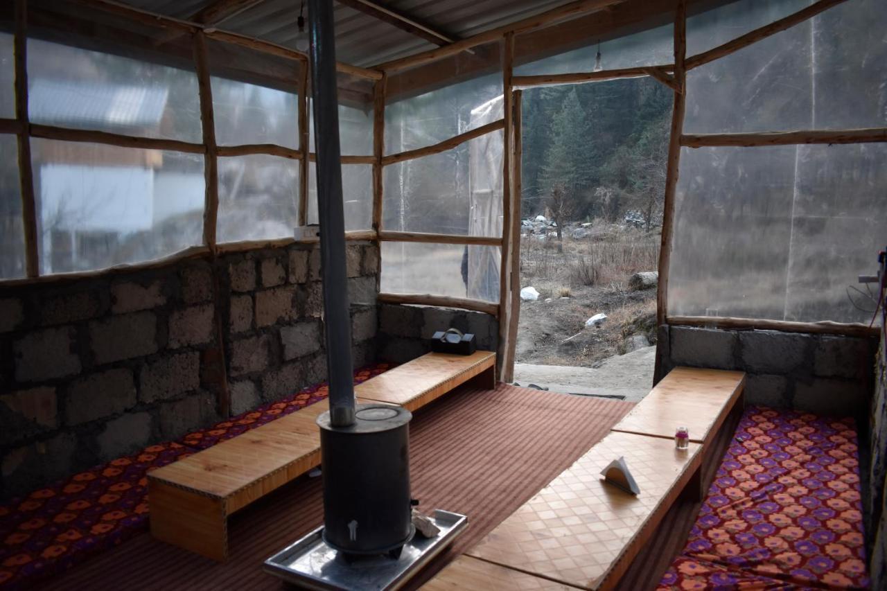 Moksha - By The River Villa Jibhi Buitenkant foto