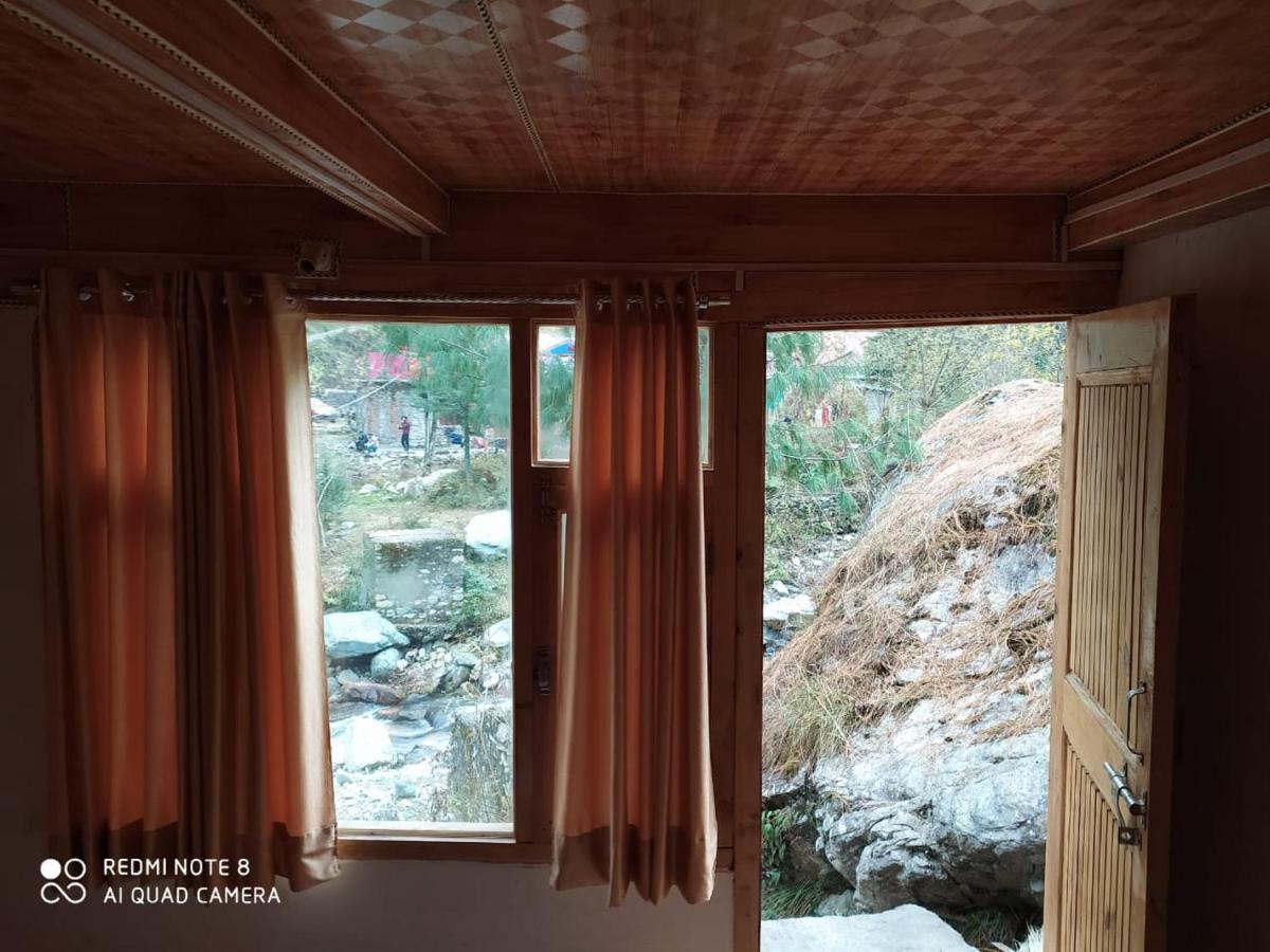 Moksha - By The River Villa Jibhi Buitenkant foto